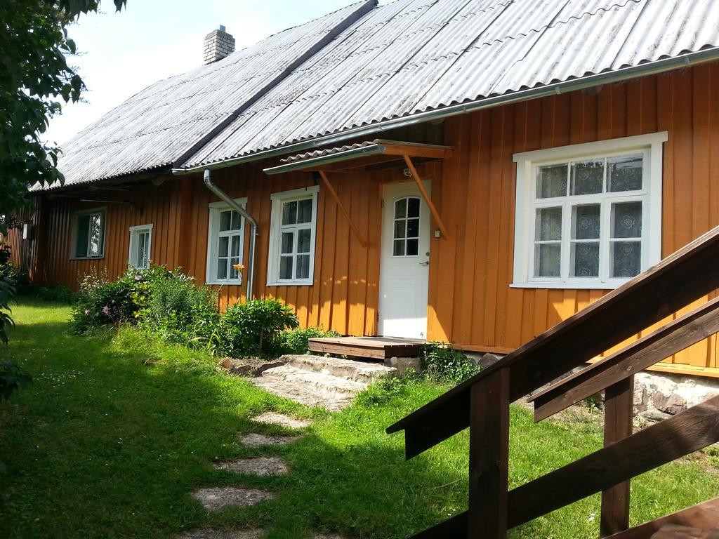 Katri Guesthouse Tubala Exterior photo